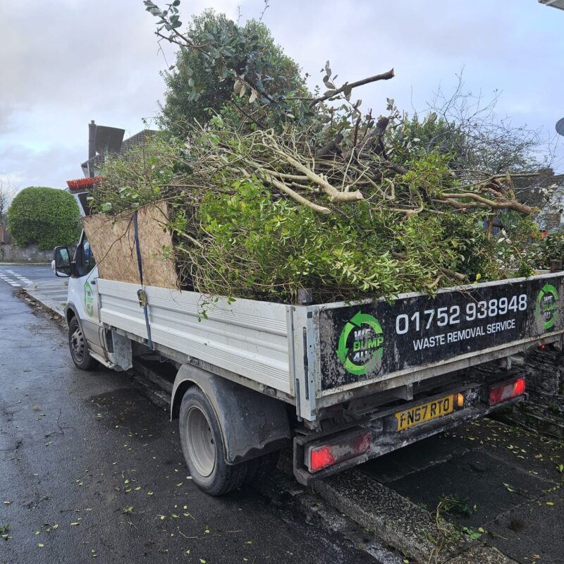 Back of Wedump4u van full of garden waste